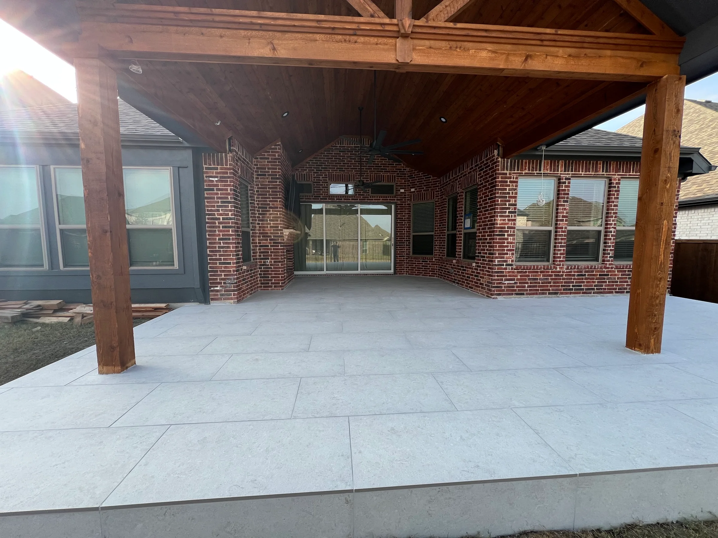 Covered patio with large-format paver floor
